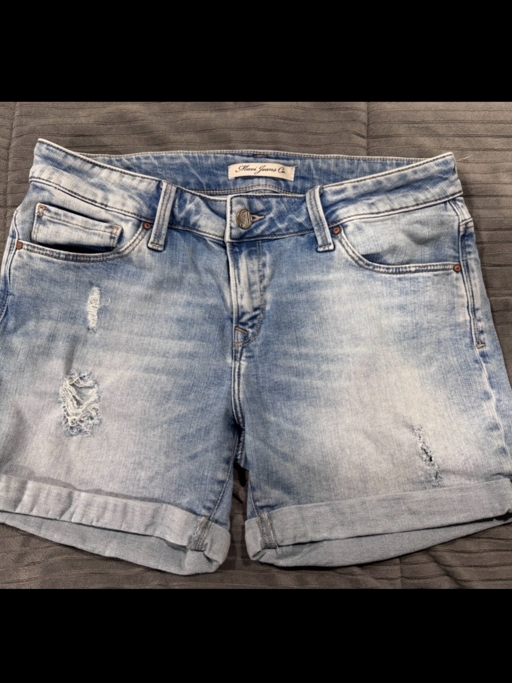 Mavi Faded & deconstructed Blue Rolled Cuff Denim Jean Shorts    Style: Pixie